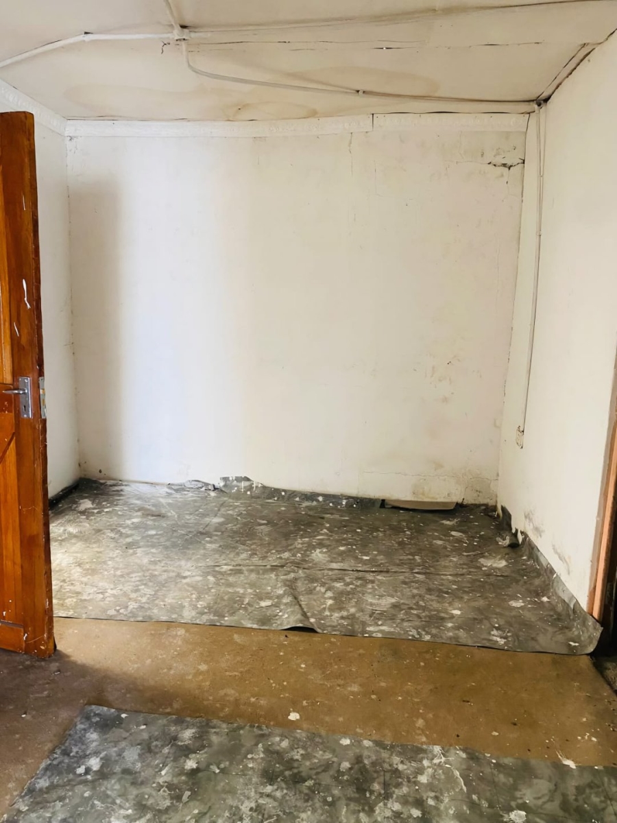 3 Bedroom Property for Sale in Umrhabulo Triangle Western Cape